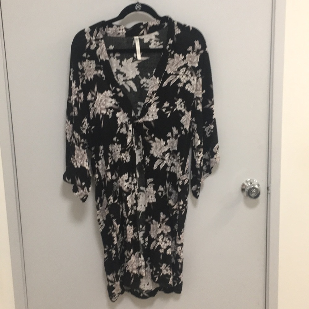 Spiritual Gangster Black Floral Kimono